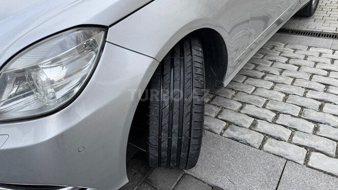 Mercedes E 250 4MATIC 2012, 234,000 km - 2.1 l - Bakı