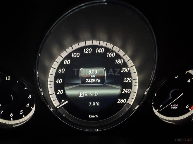 Mercedes E 250 4MATIC 2012, 234,000 km - 2.1 l - Bakı