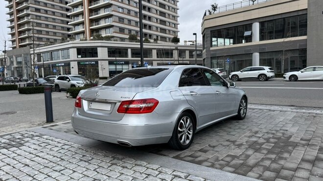 Mercedes E 250 4MATIC 2012, 234,000 km - 2.1 l - Bakı