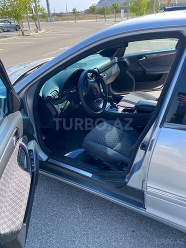 Mercedes C 200-2