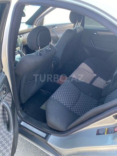 Mercedes C 200-7