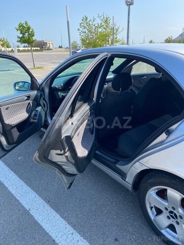 Mercedes C 200-10