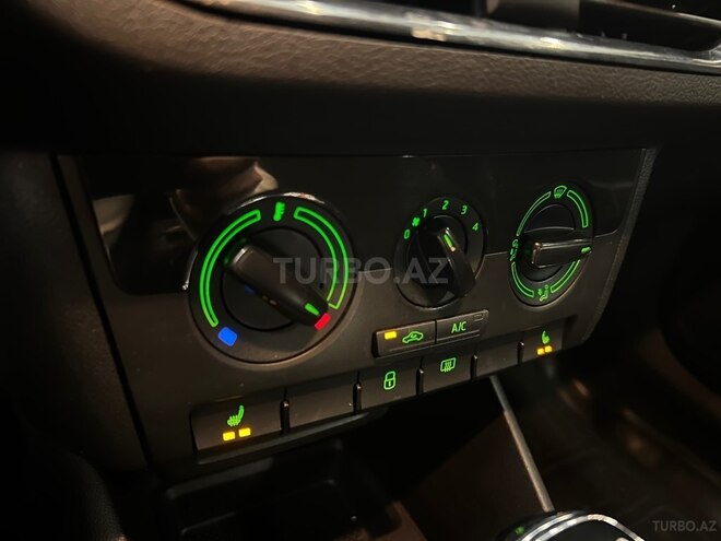 Skoda Rapid-14