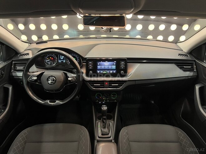 Skoda Rapid-13