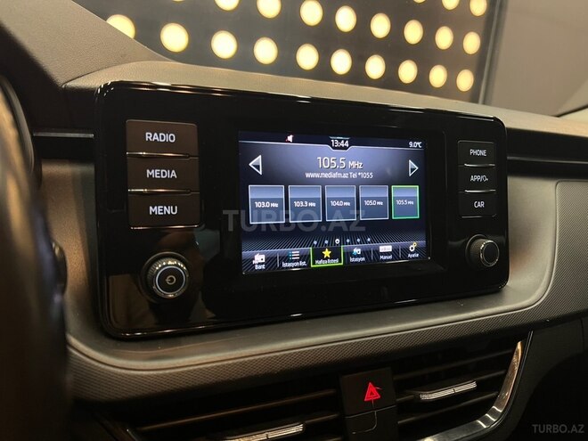 Skoda Rapid-15