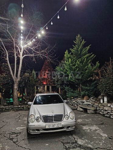 Mercedes E 240 1997, 281,491 km - 2.4 l - Qax