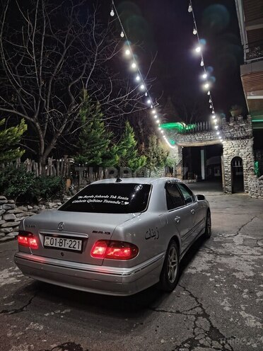 Mercedes E 240 1997, 281,491 km - 2.4 l - Qax