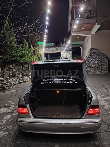 Mercedes E 240 1997, 281,491 km - 2.4 l - Qax