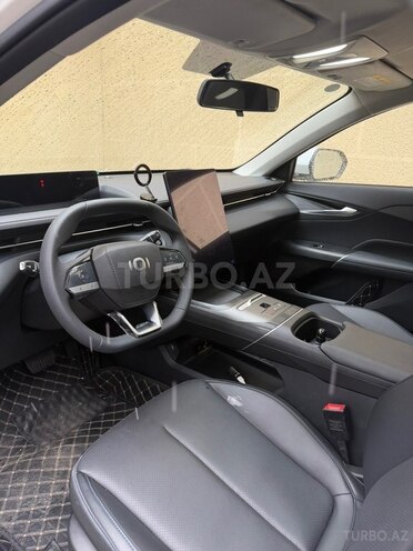 Changan Qiyuan A05 2025, 1,800 km - 1.5 l - Bakı