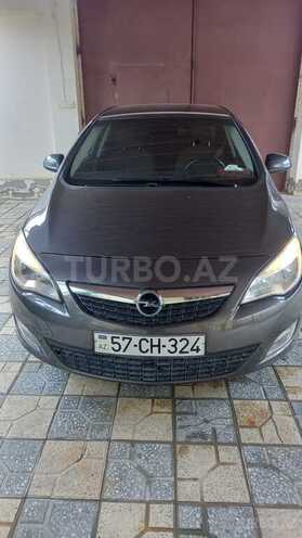 Opel Astra 2011, 213,000 km - 1.4 л - Bakı