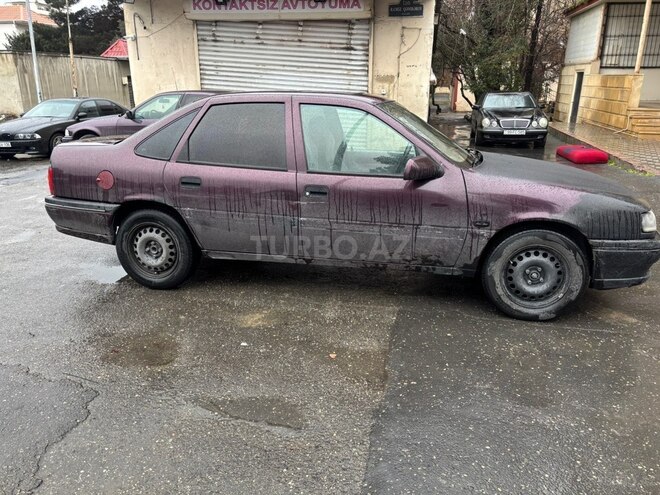 Opel Vectra 1992, 450,000 km - 2.0 l - Bakı