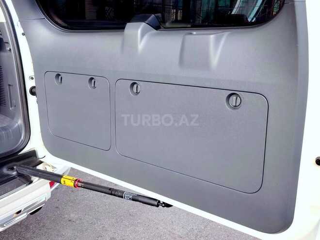 Toyota Land Cruiser Prado 2014, 175,000 km - 2.7 л - Bakı