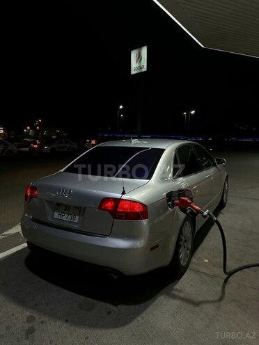 Audi A4-6