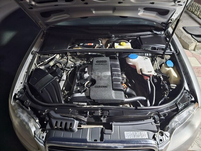 Audi A4-8