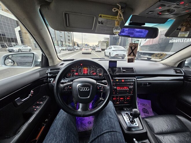 Audi A4-9
