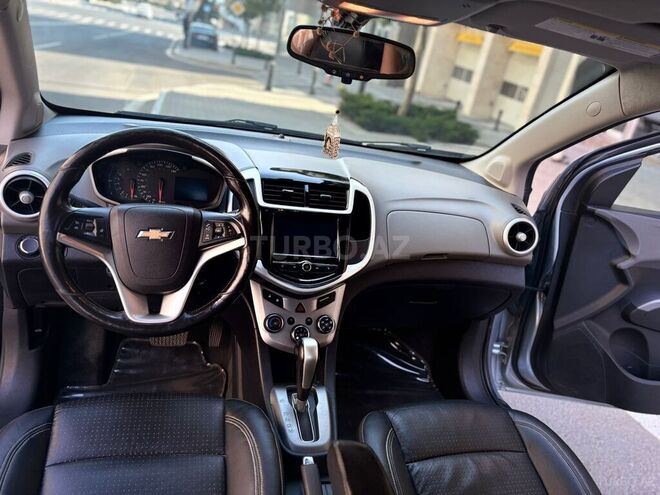 Chevrolet Aveo-11