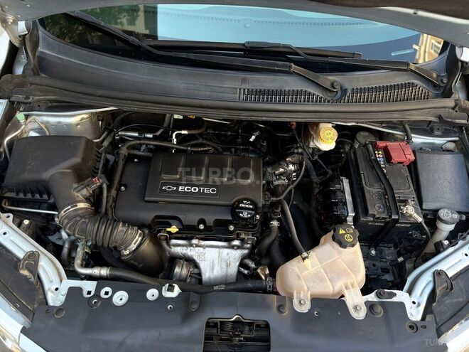 Chevrolet Aveo-14