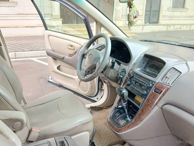 Toyota Harrier 2000, 302,000 km - 2.2 l - Sumqayıt