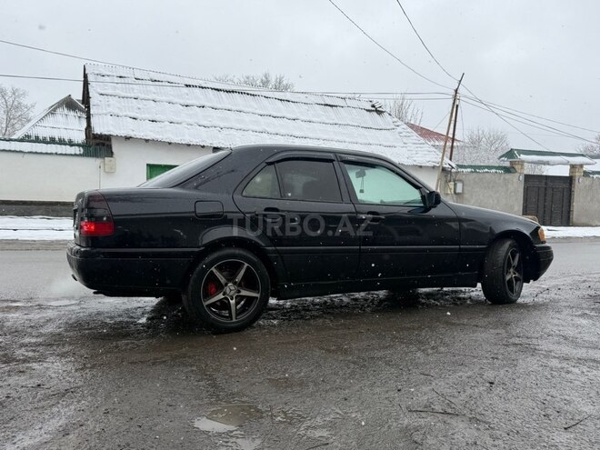 Mercedes C 180 1995, 430,000 km - 1.8 l - Qəbələ