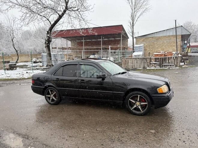 Mercedes C 180 1995, 430,000 km - 1.8 l - Qəbələ