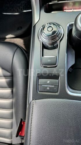 Ford Fusion (North America) 2019, 132,000 km - 1.5 l - Qax