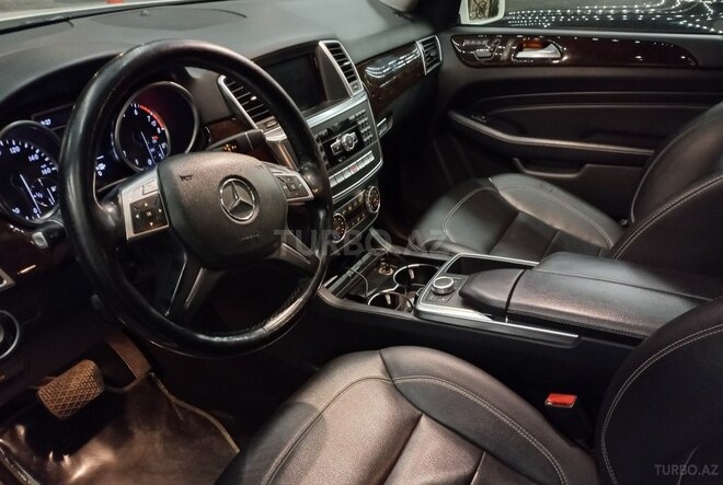 Mercedes ML 350 4MATIC 2011, 250,000 km - 3.5 l - Bakı