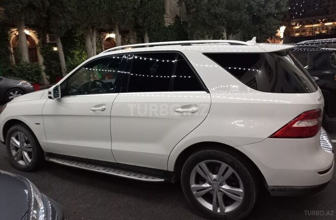 Mercedes ML 350 4MATIC 2011, 250,000 km - 3.5 l - Bakı