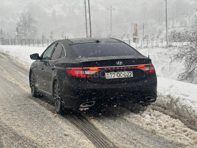 Hyundai Grandeur-3