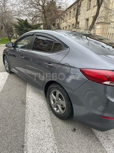 Hyundai Avante 2016, 215,000 km - 1.6 l - Bakı