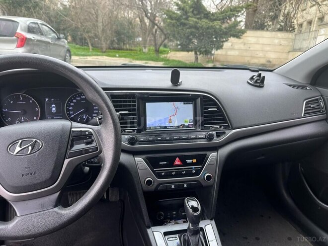 Hyundai Avante 2016, 215,000 km - 1.6 l - Bakı
