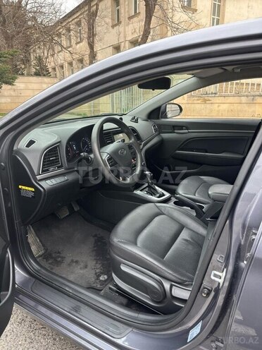 Hyundai Avante 2016, 215,000 km - 1.6 l - Bakı