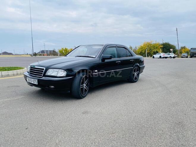 Mercedes C 200 2000, 254,025 km - 2.0 l - Tovuz