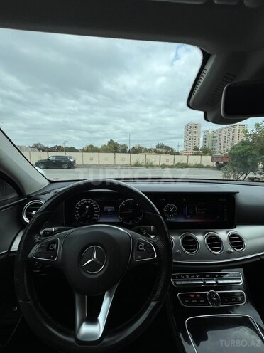 Mercedes E 200 d 2017, 267,500 km - 2.0 l - Bakı