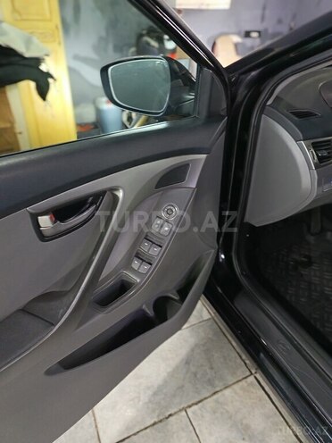 Hyundai Elantra 2011, 250,000 km - 1.8 l - Mingəçevir