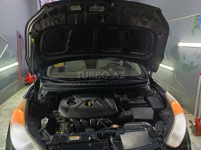 Hyundai Elantra 2011, 250,000 km - 1.8 l - Mingəçevir