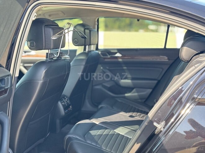 Volkswagen Passat 2017, 107,000 km - 1.8 л - Bakı