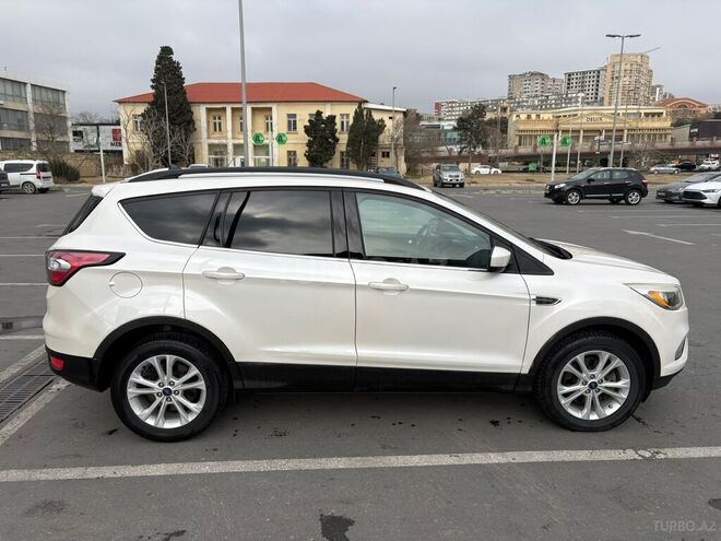 Ford Escape 2017, 150,123 km - 1.5 l - Bakı