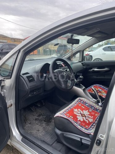 Toyota Auris-9