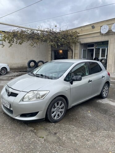 Toyota Auris-8