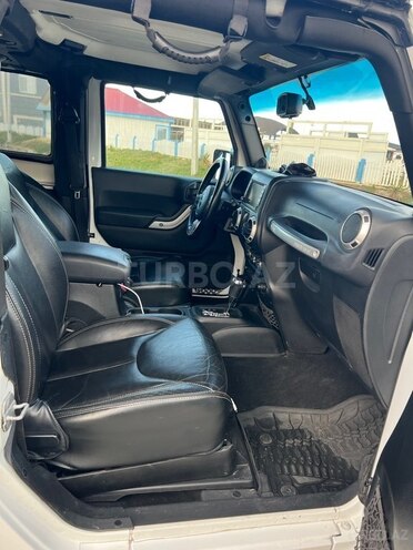 Jeep Wrangler 2014, 131,125 km - 3.6 l - Bakı