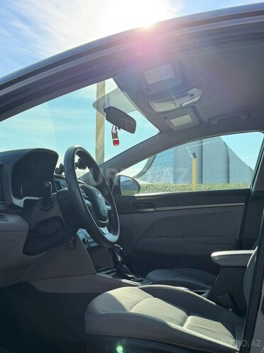 Hyundai Elantra 2017, 247,437 km - 2.0 л - Bakı