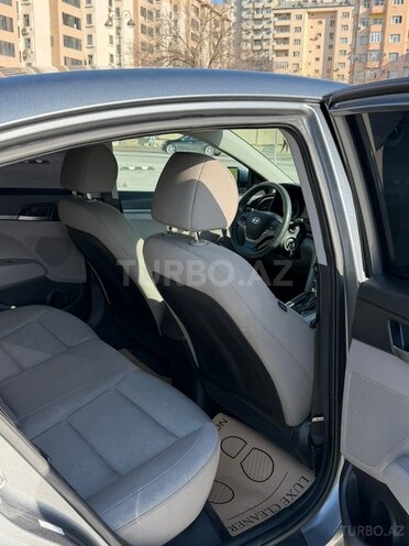 Hyundai Elantra 2017, 247,437 km - 2.0 л - Bakı