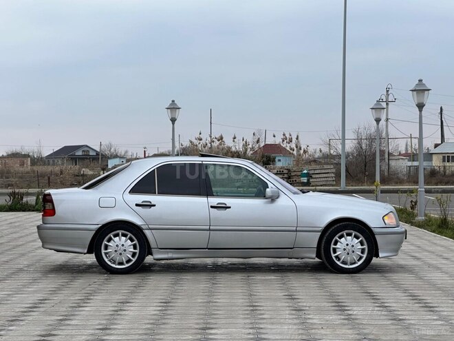 Mercedes C 230 1999, 175,000 km - 2.3 л - Saatlı