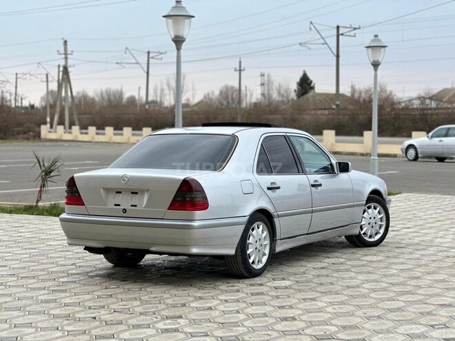 Mercedes C 230 1999, 175,000 km - 2.3 л - Saatlı