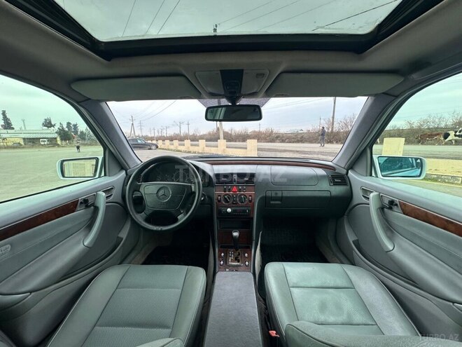 Mercedes C 230 1999, 175,000 km - 2.3 л - Saatlı