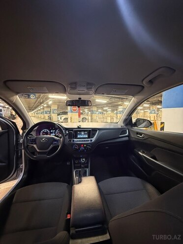 Hyundai Accent 2018, 141,622 km - 1.6 l - Bakı