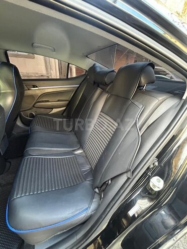 Hyundai Elantra 2017, 172,704 km - 2.0 l - Bakı