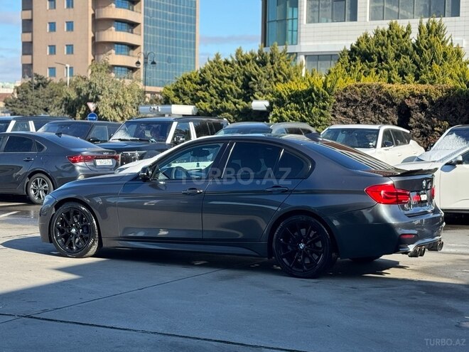 BMW 330-8