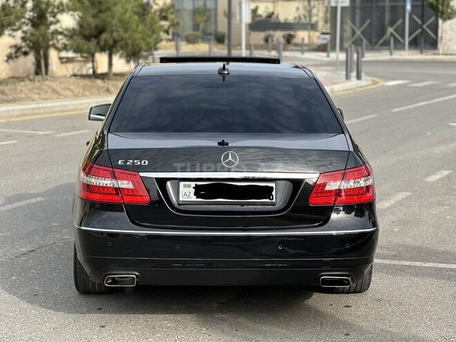 Mercedes E 250 2013, 179,988 km - 1.8 л - Bakı