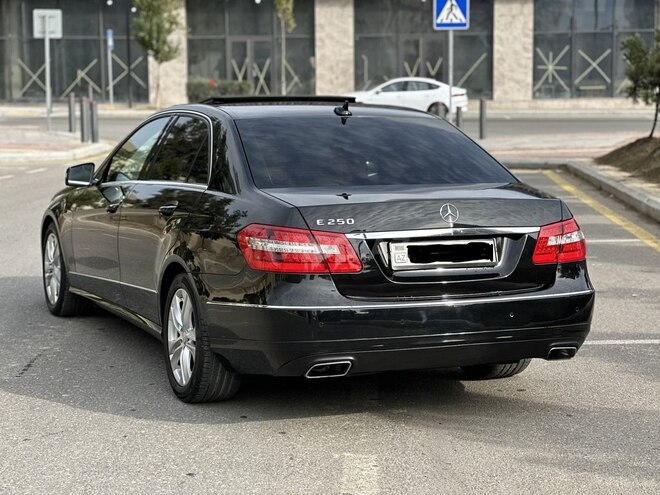 Mercedes E 250 2013, 179,988 km - 1.8 л - Bakı